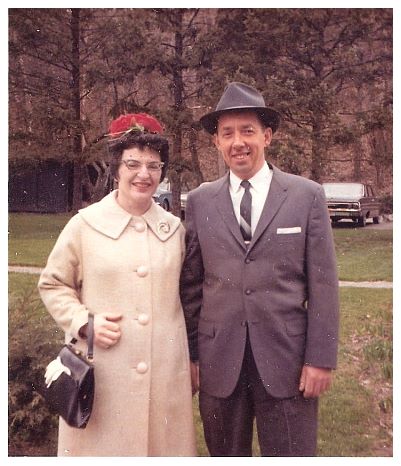 1964.. - Bianca, Robert - Pam's wedding, Chagrin Falls - nice suit, nice glasses, nice hats!.jpg